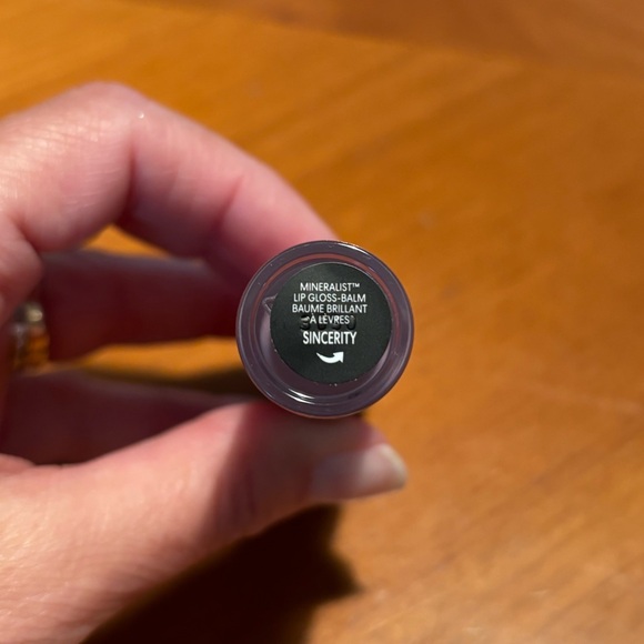 Bareminerals Mineralist Lip Gloss Balm - Picture 8 of 16